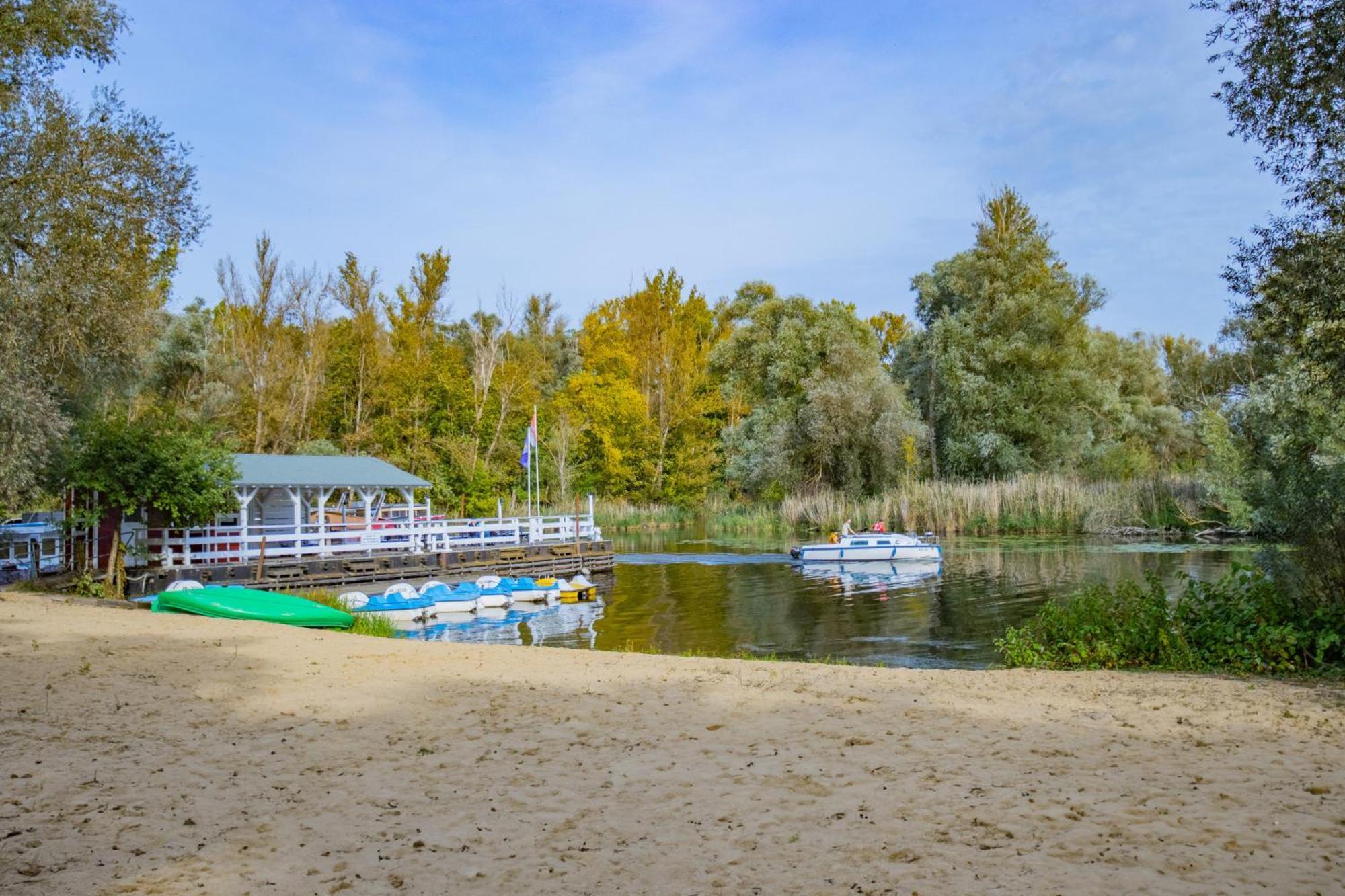 Seehotel Brandenburg An Der Havel Brielow Exteriör bild